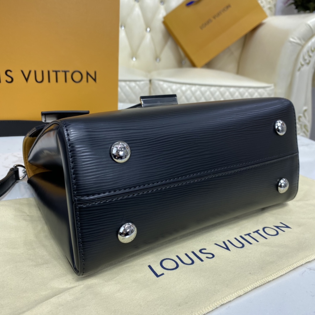 Louis Vuitton GRENELLE PM Epi Leather Shoudler Bag  M53695 Black